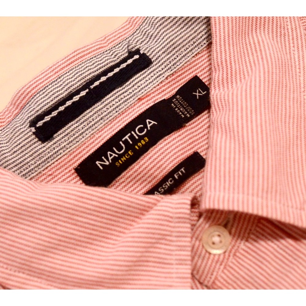 Nautica Men's Size XL Classic Fit Button-Down Red Stripe Shirt Long Sleeves Logo
